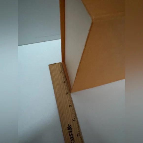 Louis Vuitton Gift Box - Picture 6 of 10